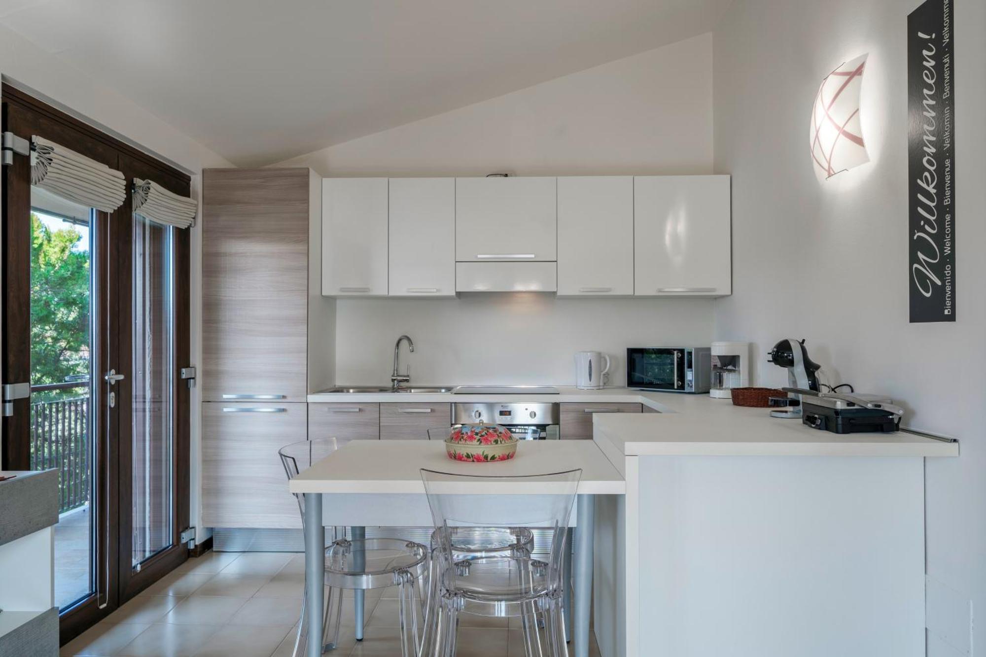 Casa Lugana 15 - Monolocale Con Piscina Fronte Lago Sirmione Luaran gambar