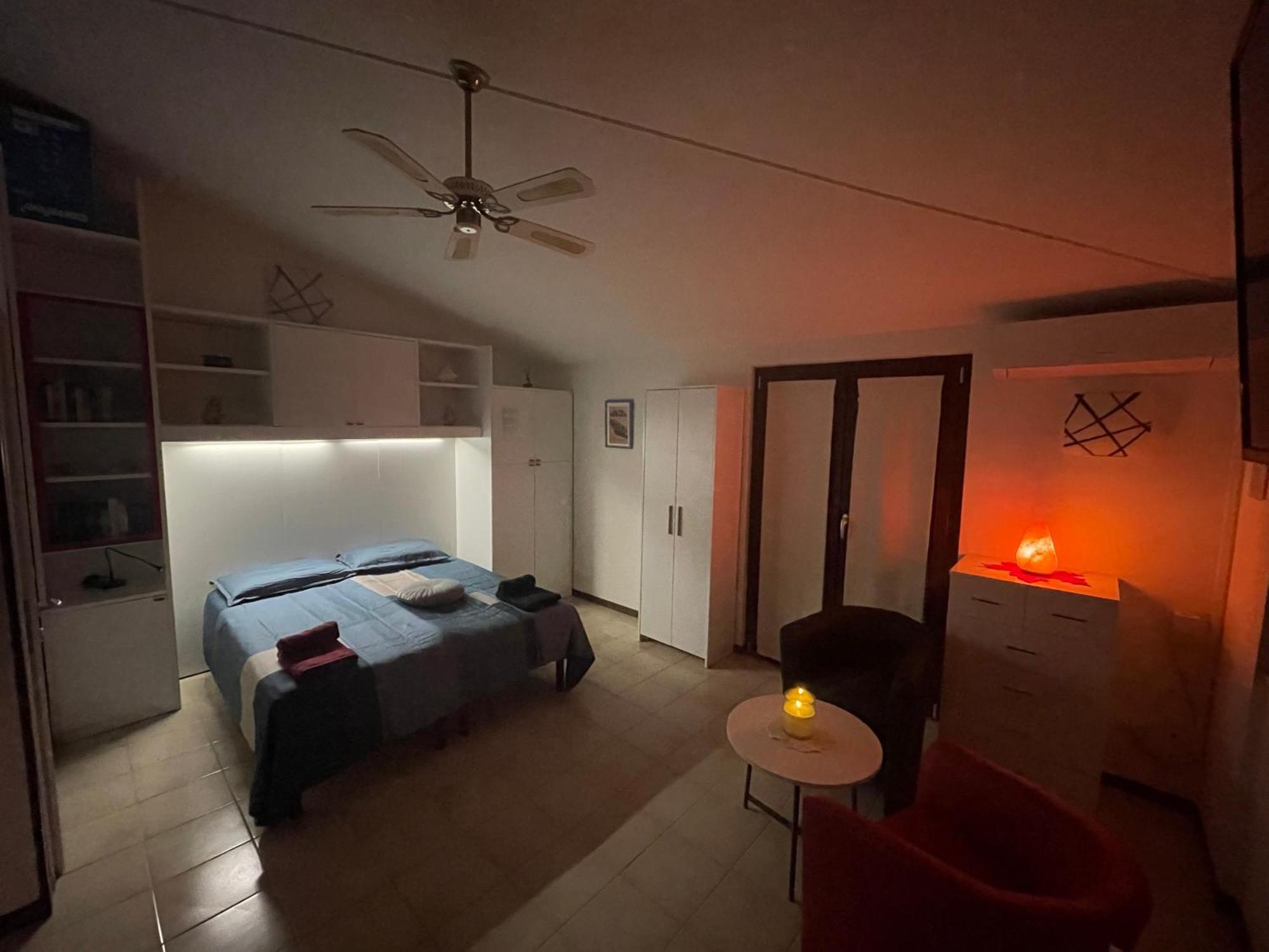 Casa Lugana 15 - Monolocale Con Piscina Fronte Lago Sirmione Luaran gambar
