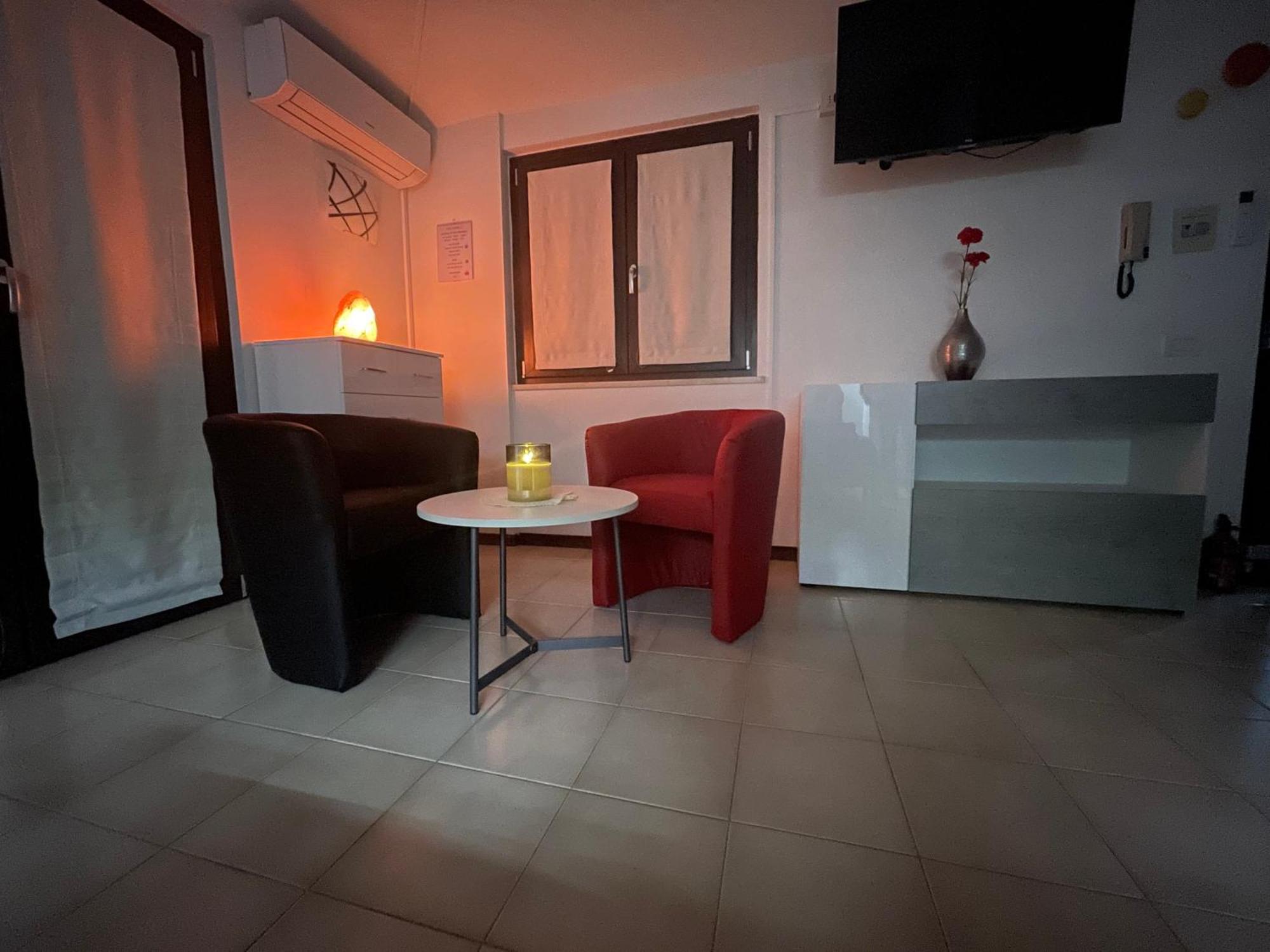 Casa Lugana 15 - Monolocale Con Piscina Fronte Lago Sirmione Luaran gambar